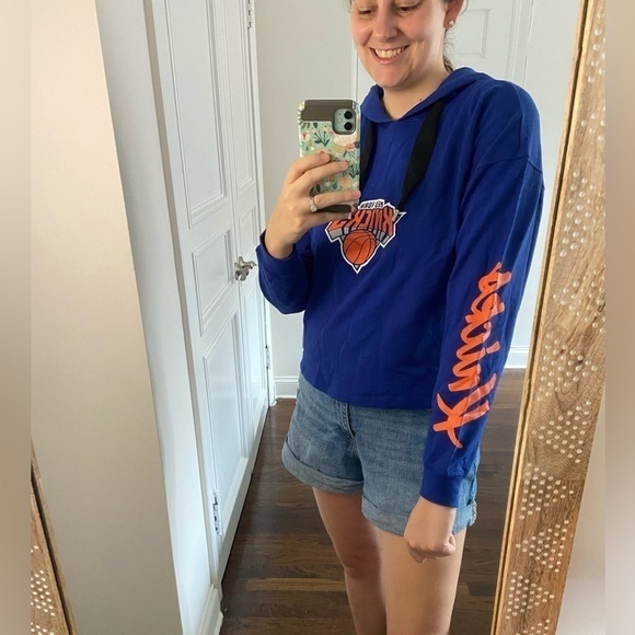 NWT DKNY New York Knicks Basketball Blue & Orange Hoodie Pullover w/Logo Small - Picture 1 of 10